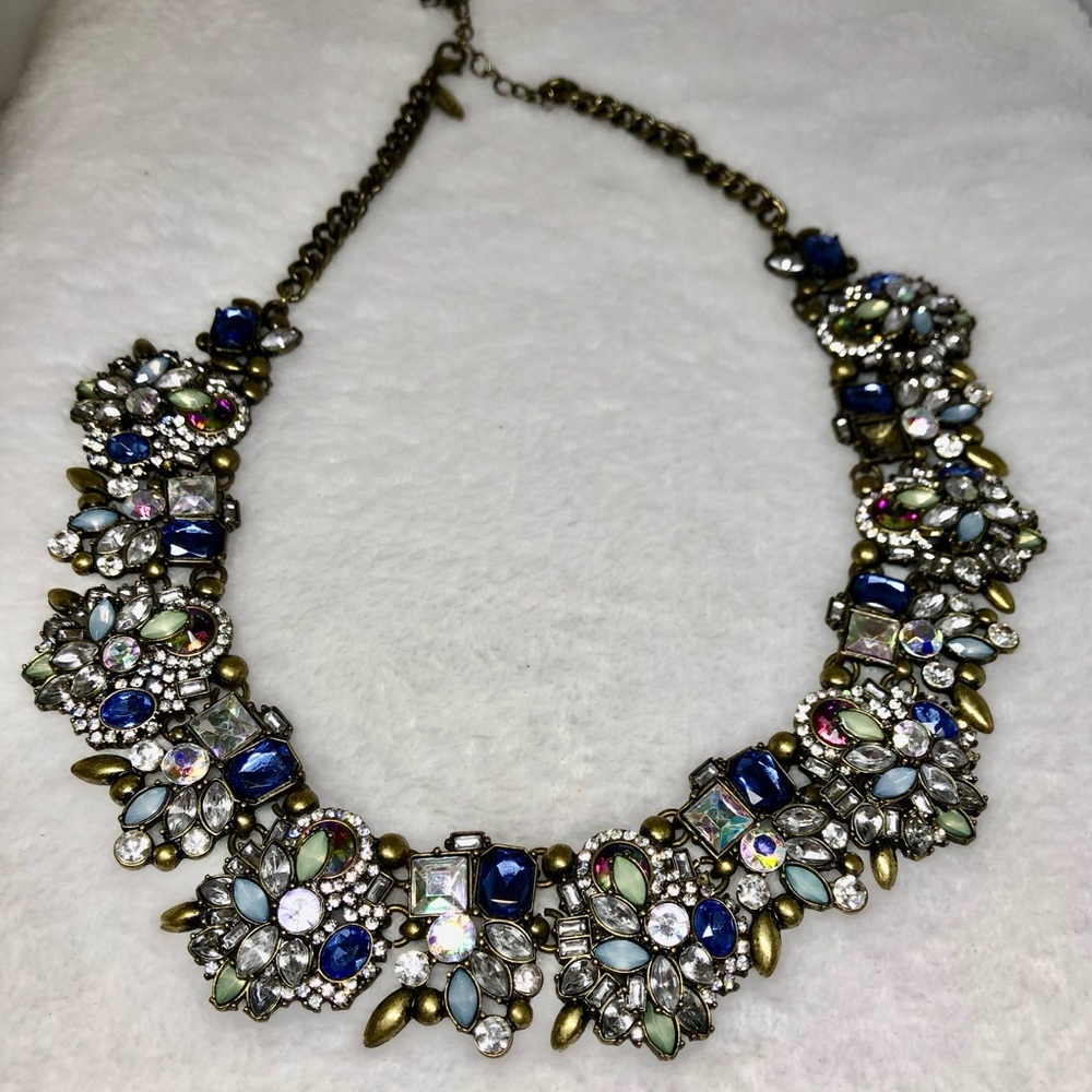 Natasha Couture Floral Necklace + Bonus - Picture 4 of 14